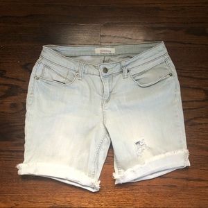 Bermuda jean shorts